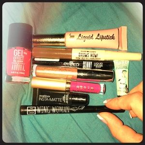Makeup bundle